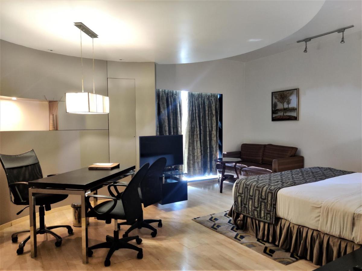 Hotel Satkar Residency Thána Kültér fotó