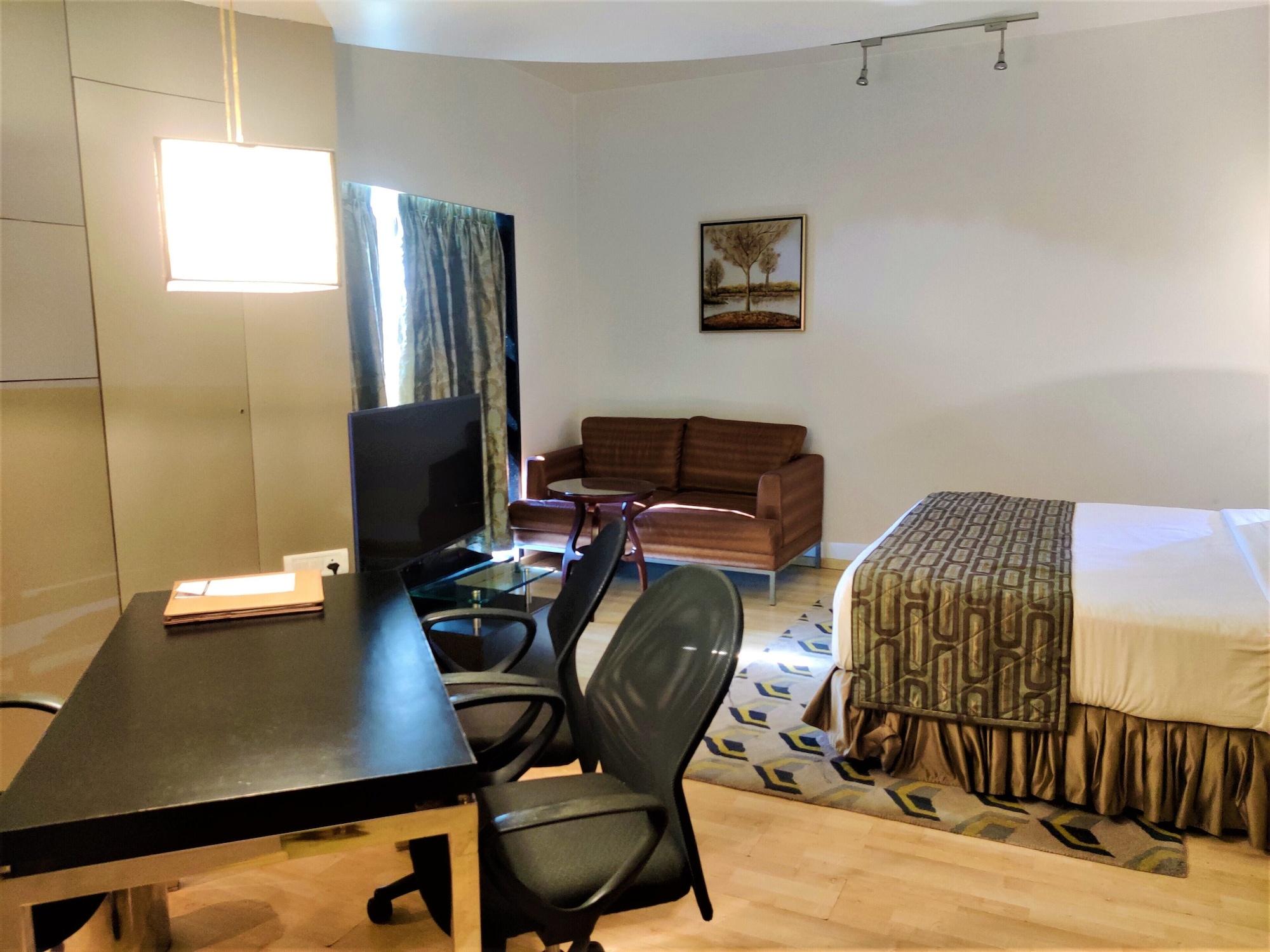 Hotel Satkar Residency Thána Kültér fotó